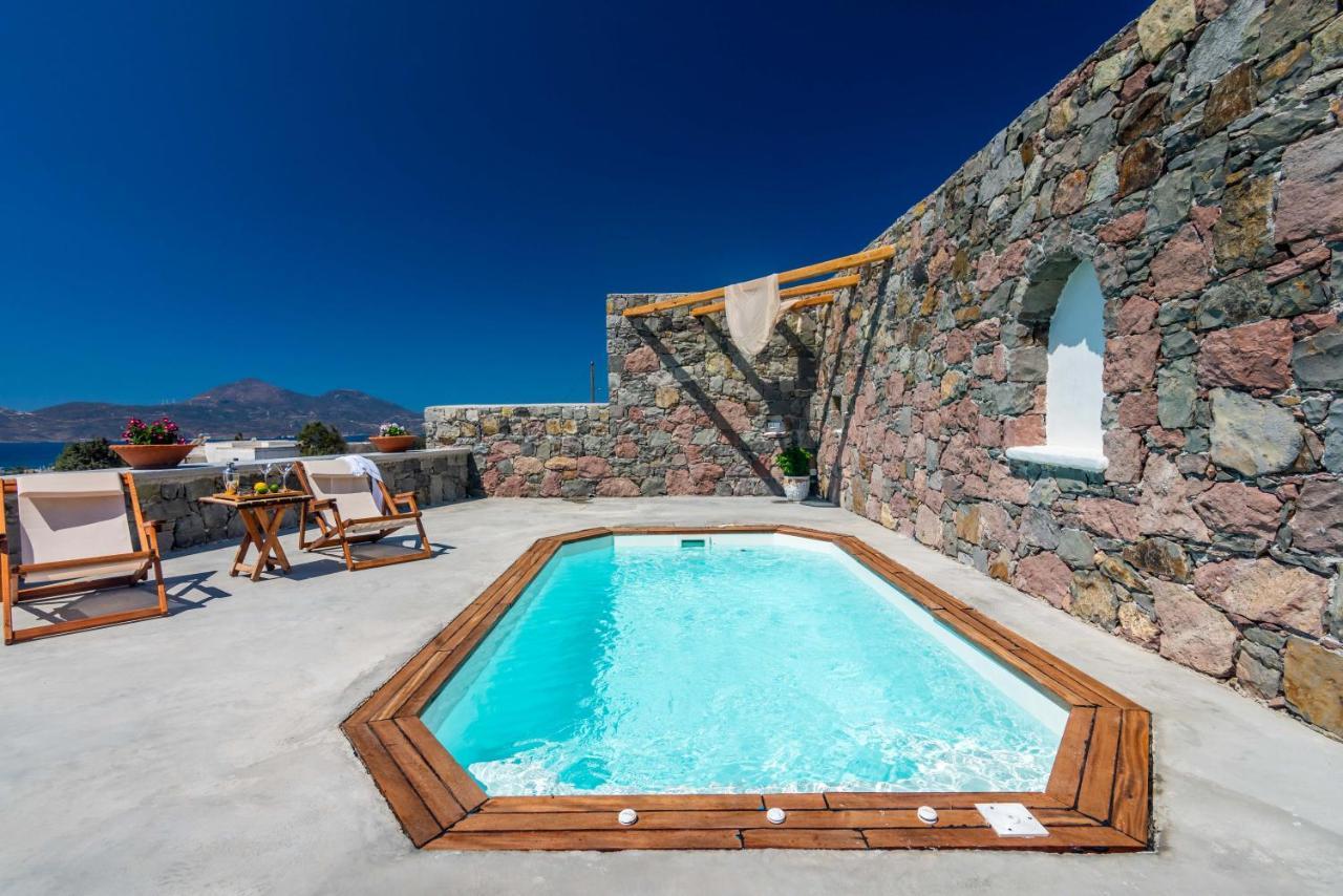 Petra Residence Mini Pool Spa Adamantas  Bagian luar foto