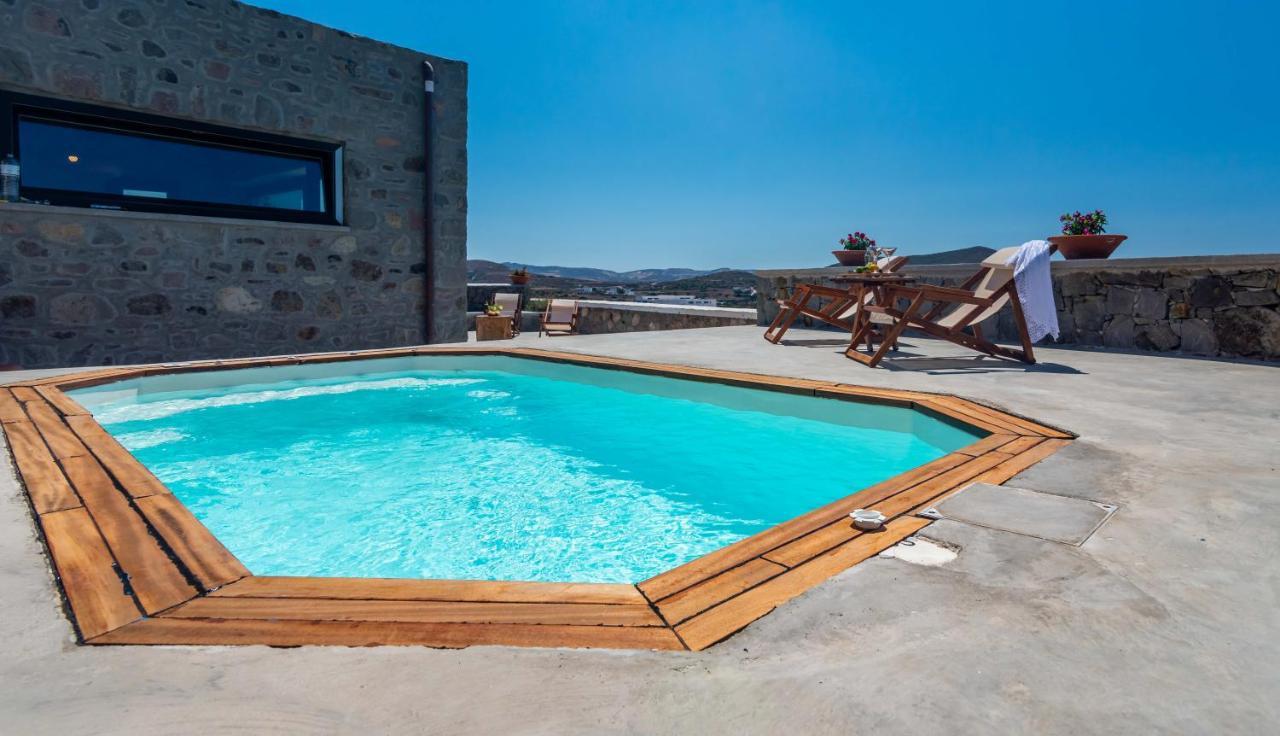 Petra Residence Mini Pool Spa Adamantas  Bagian luar foto