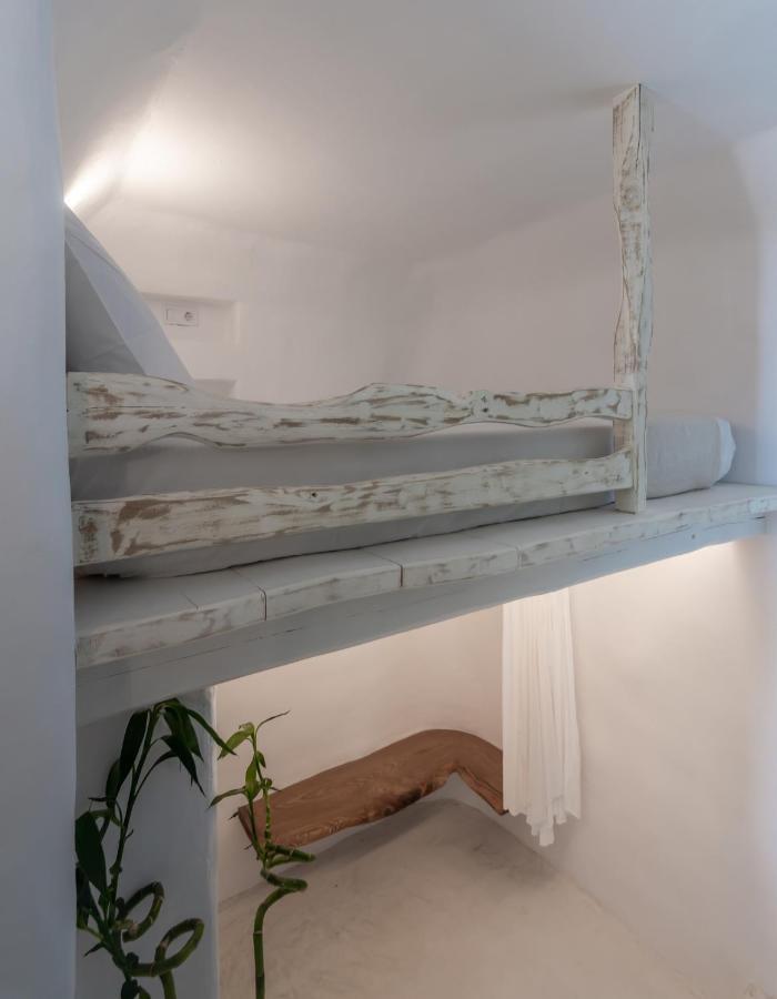 Petra Residence Mini Pool Spa Adamantas  Bagian luar foto